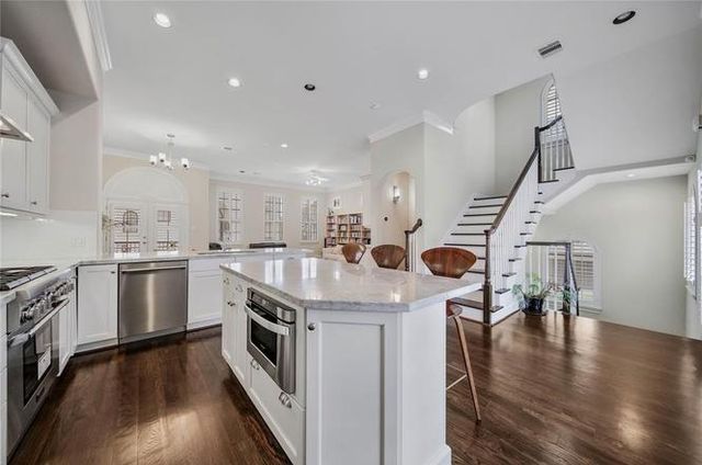602 Knox Street, Houston, TX 77007