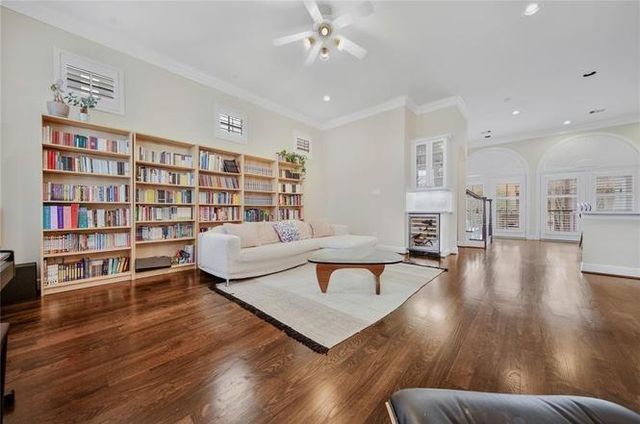 602 Knox Street, Houston, TX 77007