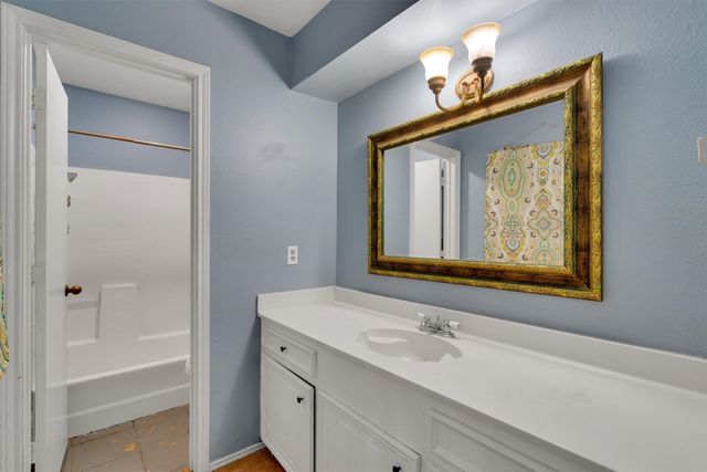 104 Willow Lake Lane, Crandall, TX 75114