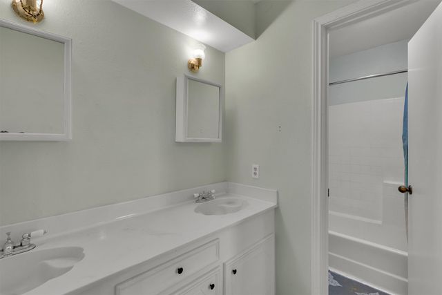 104 Willow Lake Lane, Crandall, TX 75114