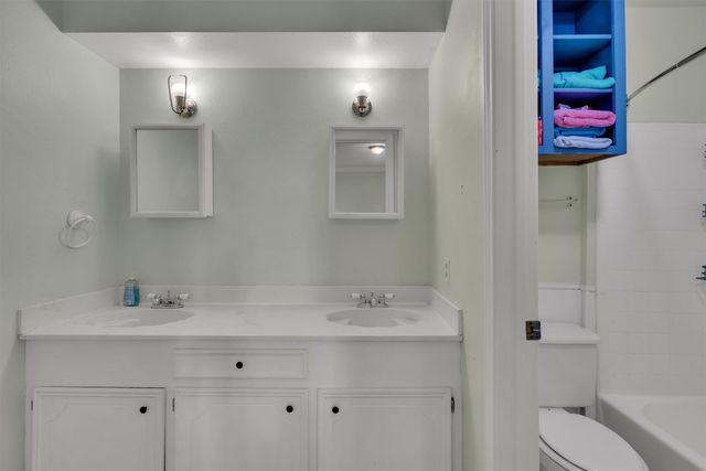 104 Willow Lake Lane, Crandall, TX 75114