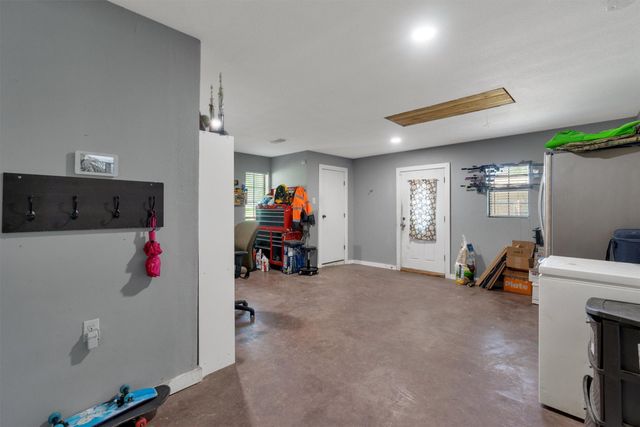 104 Willow Lake Lane, Crandall, TX 75114