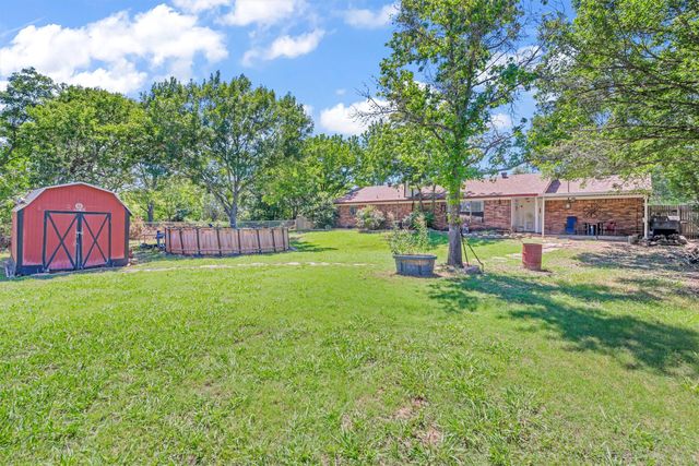 104 Willow Lake Lane, Crandall, TX 75114
