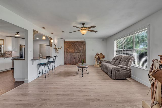 104 Willow Lake Lane, Crandall, TX 75114