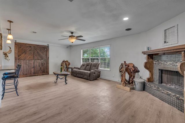 104 Willow Lake Lane, Crandall, TX 75114