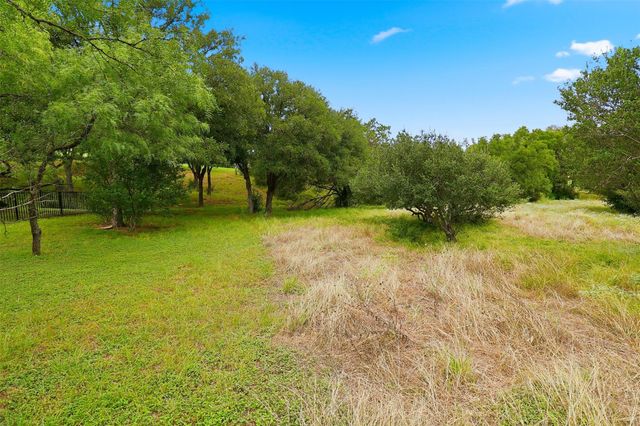 1904 Fault Line DR, Horseshoe Bay, TX 78657