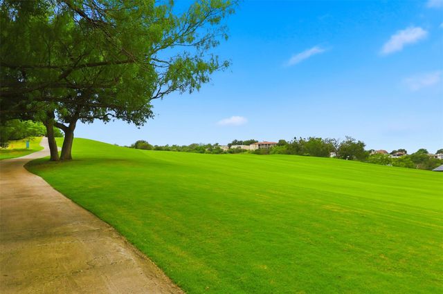 1904 Fault Line DR, Horseshoe Bay, TX 78657