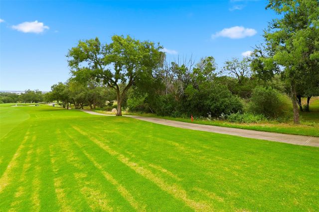 1904 Fault Line DR, Horseshoe Bay, TX 78657