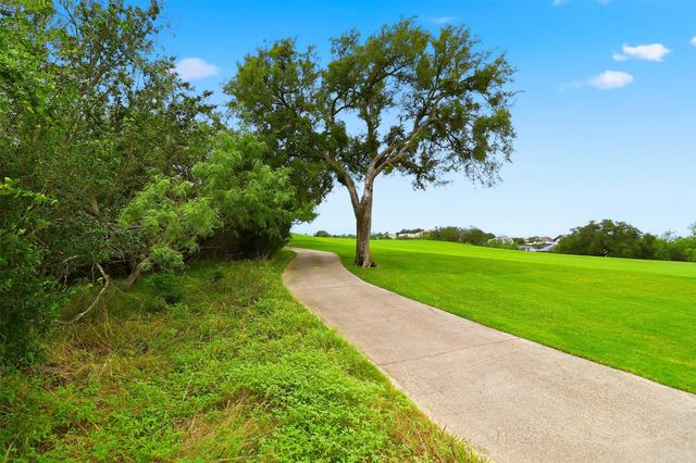 1904 Fault Line DR, Horseshoe Bay, TX 78657