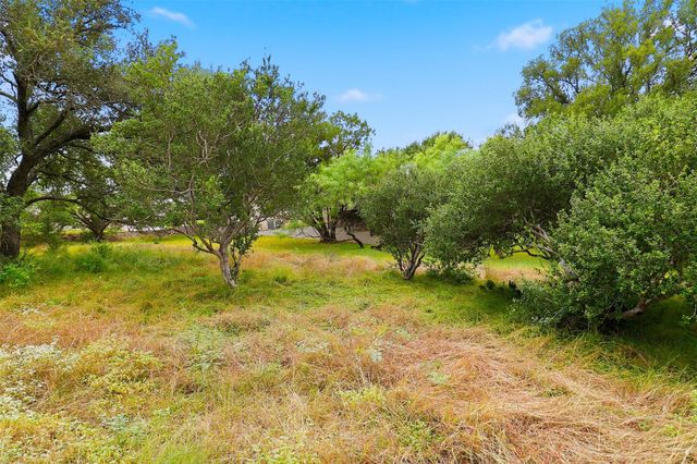1904 Fault Line DR, Horseshoe Bay, TX 78657