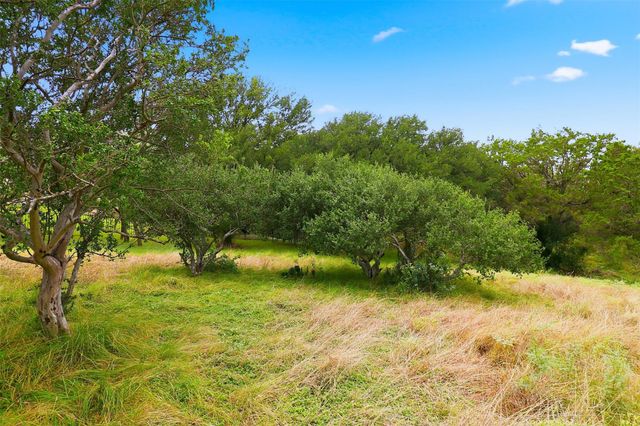 1904 Fault Line DR, Horseshoe Bay, TX 78657