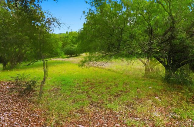 1904 Fault Line DR, Horseshoe Bay, TX 78657