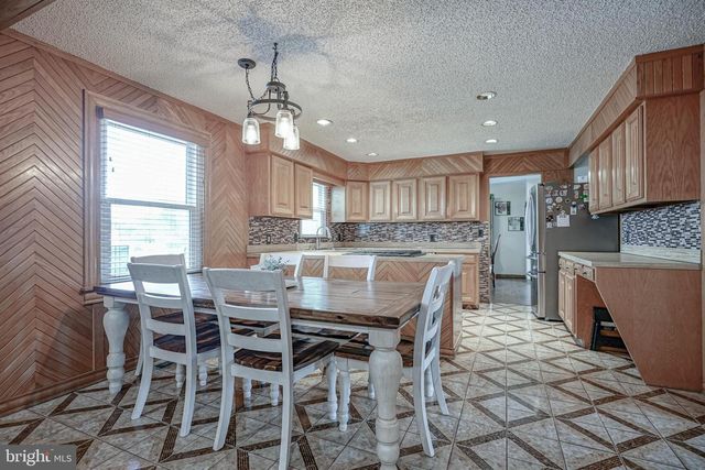 551 GREENWOOD DR, Hammonton, NJ 08037