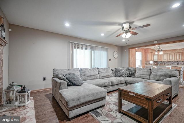 551 GREENWOOD DR, Hammonton, NJ 08037