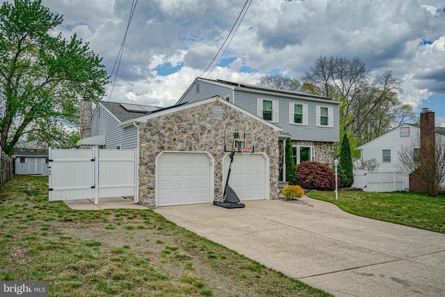 551 GREENWOOD DR, Hammonton, NJ 08037