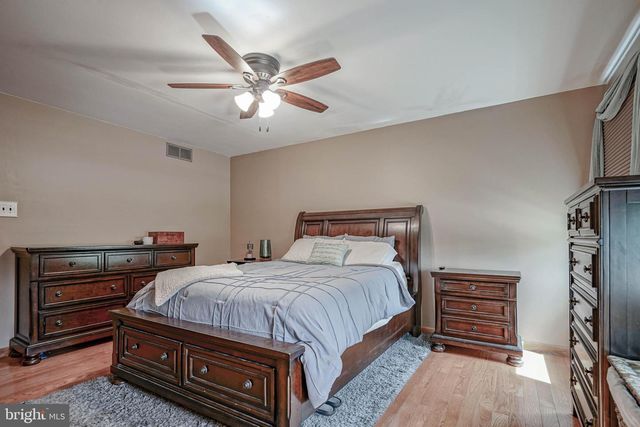 551 GREENWOOD DR, Hammonton, NJ 08037