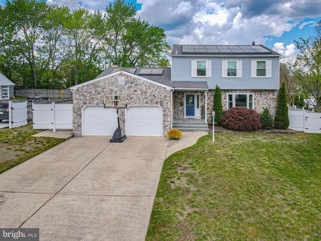 551 GREENWOOD DR, Hammonton, NJ 08037