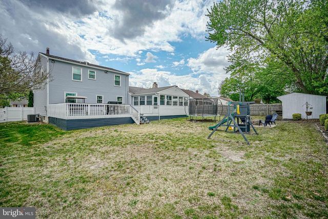 551 GREENWOOD DR, Hammonton, NJ 08037