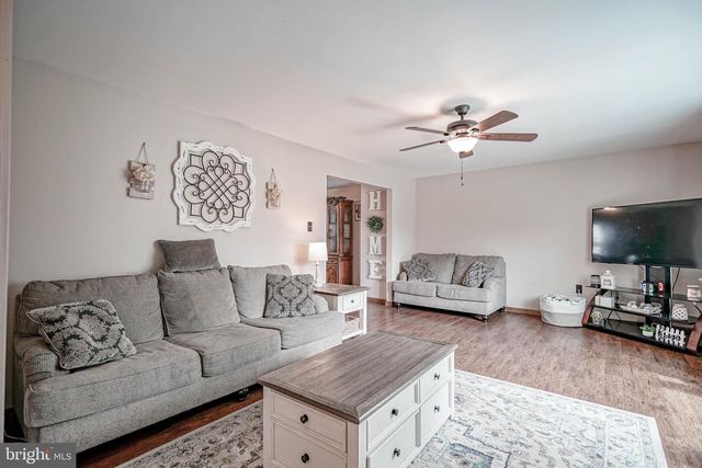 551 GREENWOOD DR, Hammonton, NJ 08037