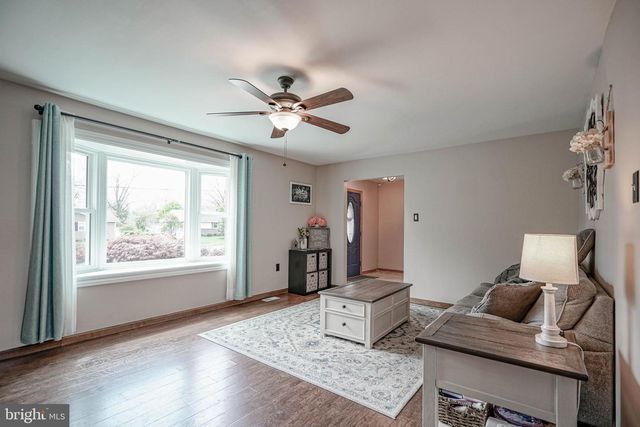 551 GREENWOOD DR, Hammonton, NJ 08037