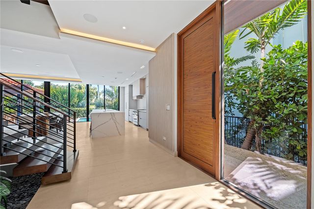 5831 Alton Road, Miami Beach, FL 33140