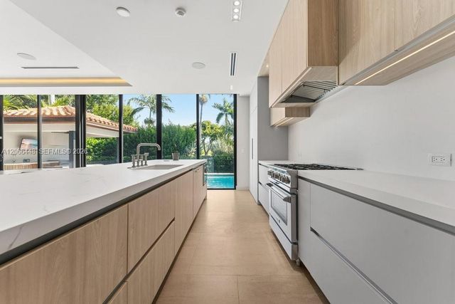 5831 Alton Road, Miami Beach, FL 33140