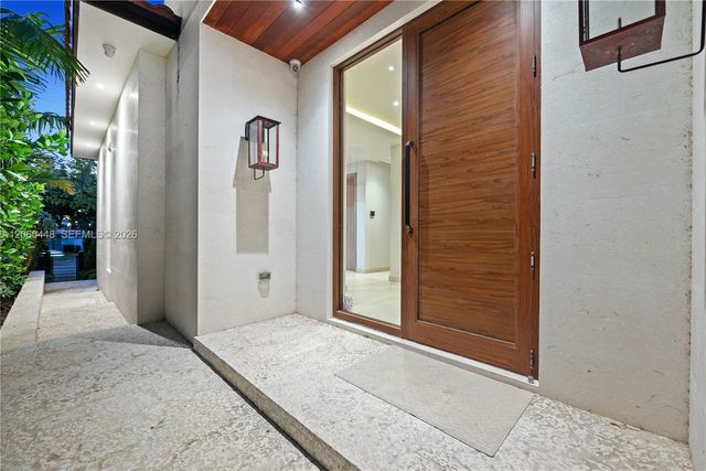 5831 Alton Road, Miami Beach, FL 33140