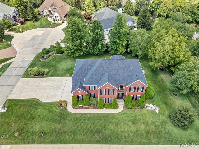 1011 Hawks Landing Drive, Lake St Louis, MO 63367