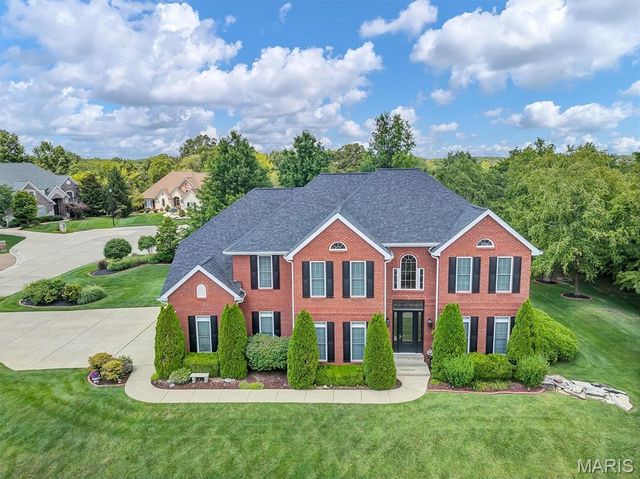 1011 Hawks Landing Drive, Lake St Louis, MO 63367