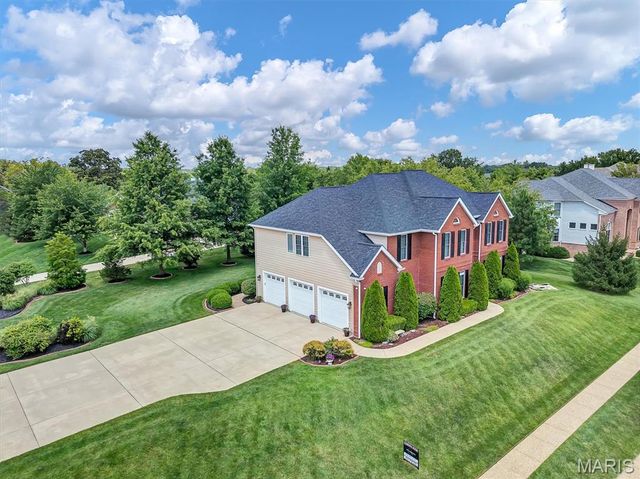 1011 Hawks Landing Drive, Lake St Louis, MO 63367