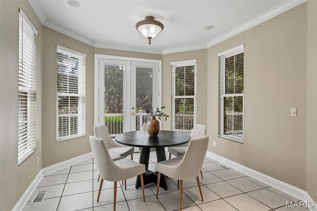 1011 Hawks Landing Drive, Lake St Louis, MO 63367