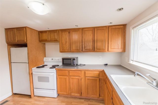 400 Josephine Avenue, Royal Oak, MI 48067