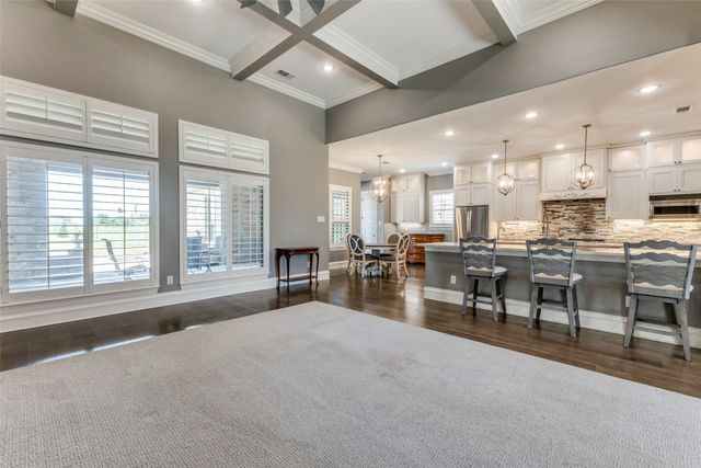 1077 Deerfield Drive, Wills Point, TX 75169