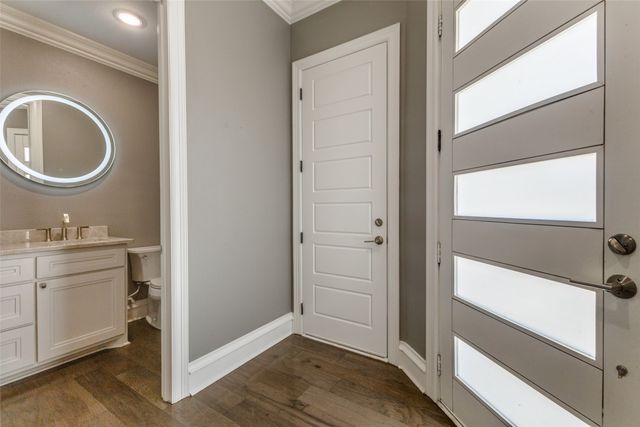 1077 Deerfield Drive, Wills Point, TX 75169