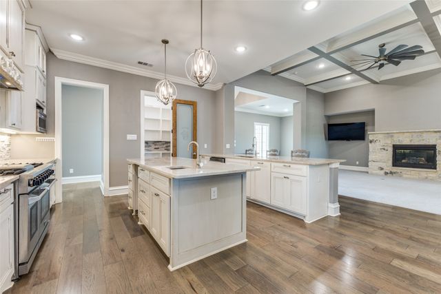 1077 Deerfield Drive, Wills Point, TX 75169
