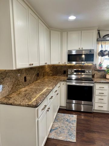 5740 N West Avenue # 109, Fresno, CA 93711