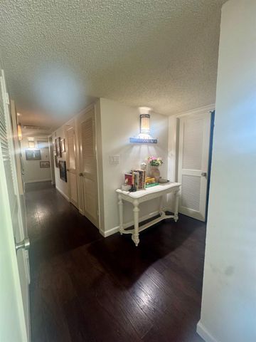 5740 N West Avenue # 109, Fresno, CA 93711