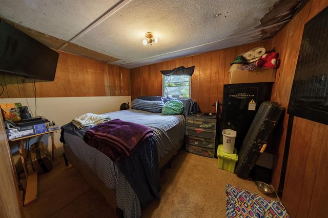 64 Lock 2 Rd, Locust Grove, AR 72550