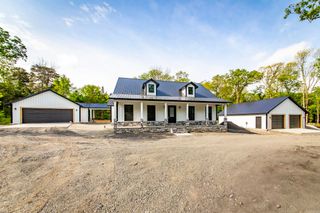 125 Red Fox, Greers Ferry, AR 72067