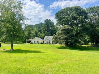 10 Carriage Gate Drive, Sharpsburg, GA 30277