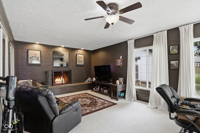 129 N Sadlier Drive, Indianapolis, IN 46219