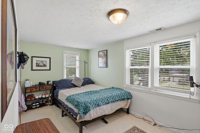 129 N Sadlier Drive, Indianapolis, IN 46219