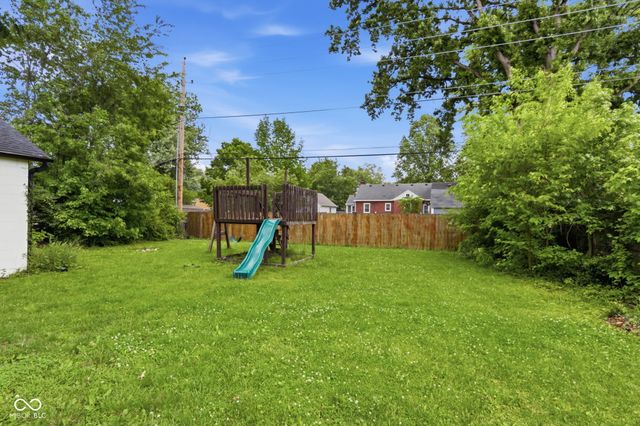 129 N Sadlier Drive, Indianapolis, IN 46219