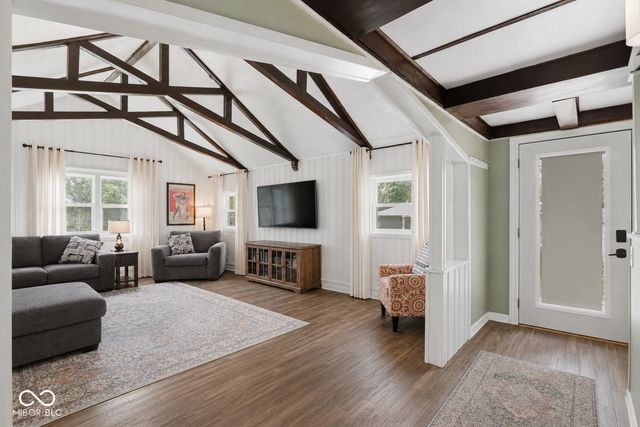 129 N Sadlier Drive, Indianapolis, IN 46219