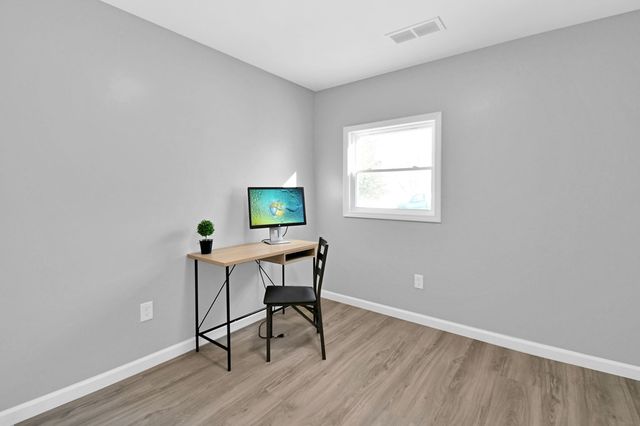 3872 Snodgrass Road, Mansfield, OH 44903