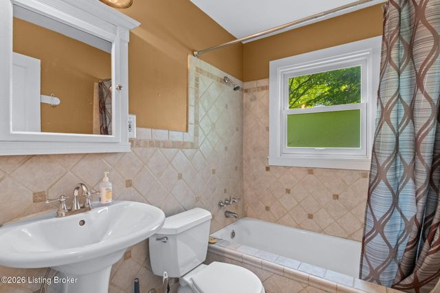 4209 Alton Rd, Louisville, KY 40207