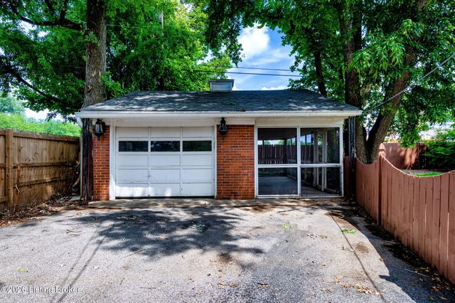 4209 Alton Rd, Louisville, KY 40207