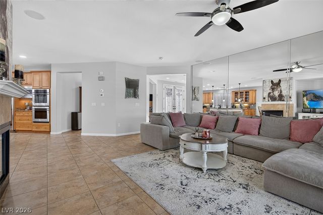113 South Buteo Woods Lane, Las Vegas, NV 89144