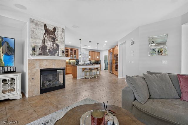 113 South Buteo Woods Lane, Las Vegas, NV 89144