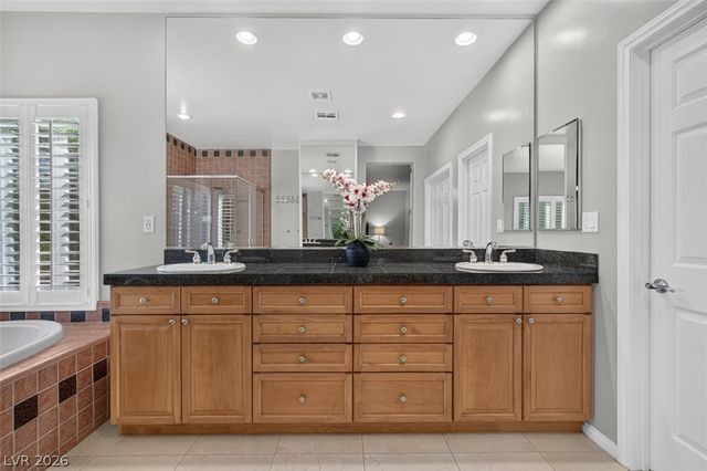 113 South Buteo Woods Lane, Las Vegas, NV 89144